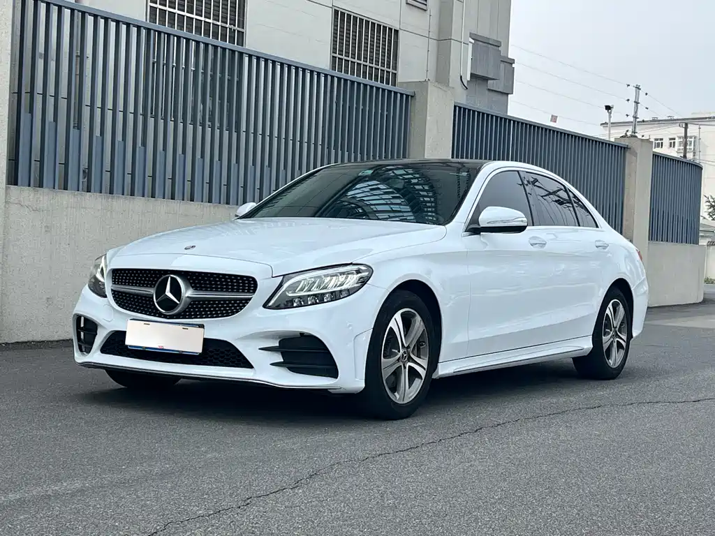 Mercedes-Benz C-Class 2020