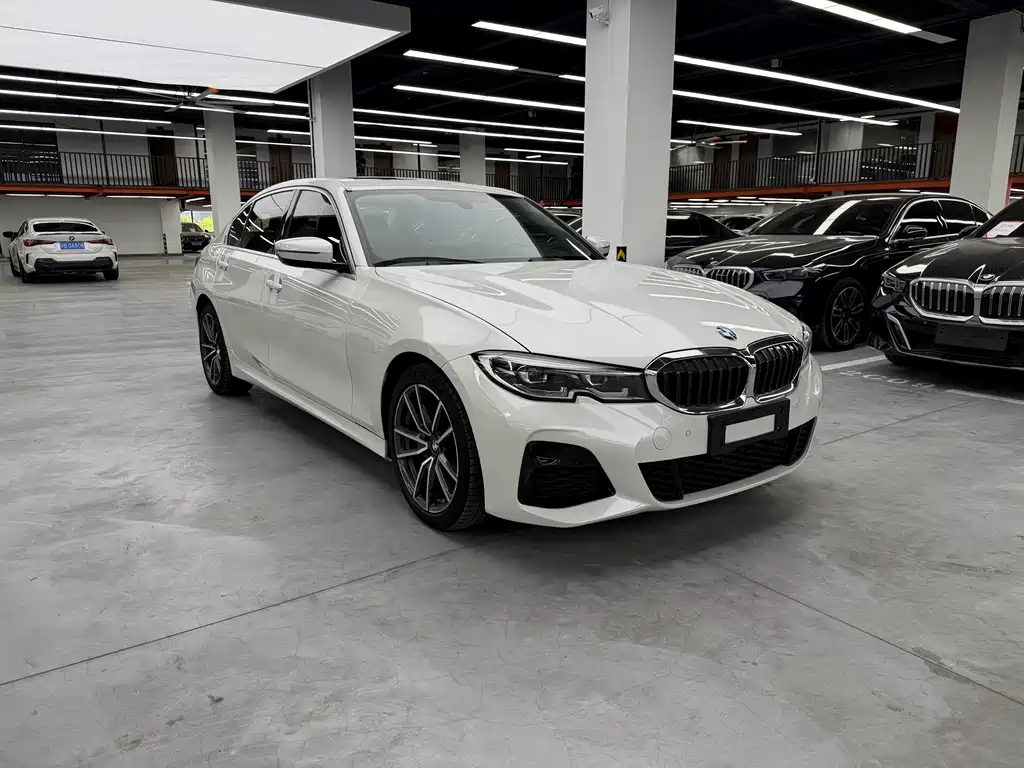 BMW 3 Series 2022