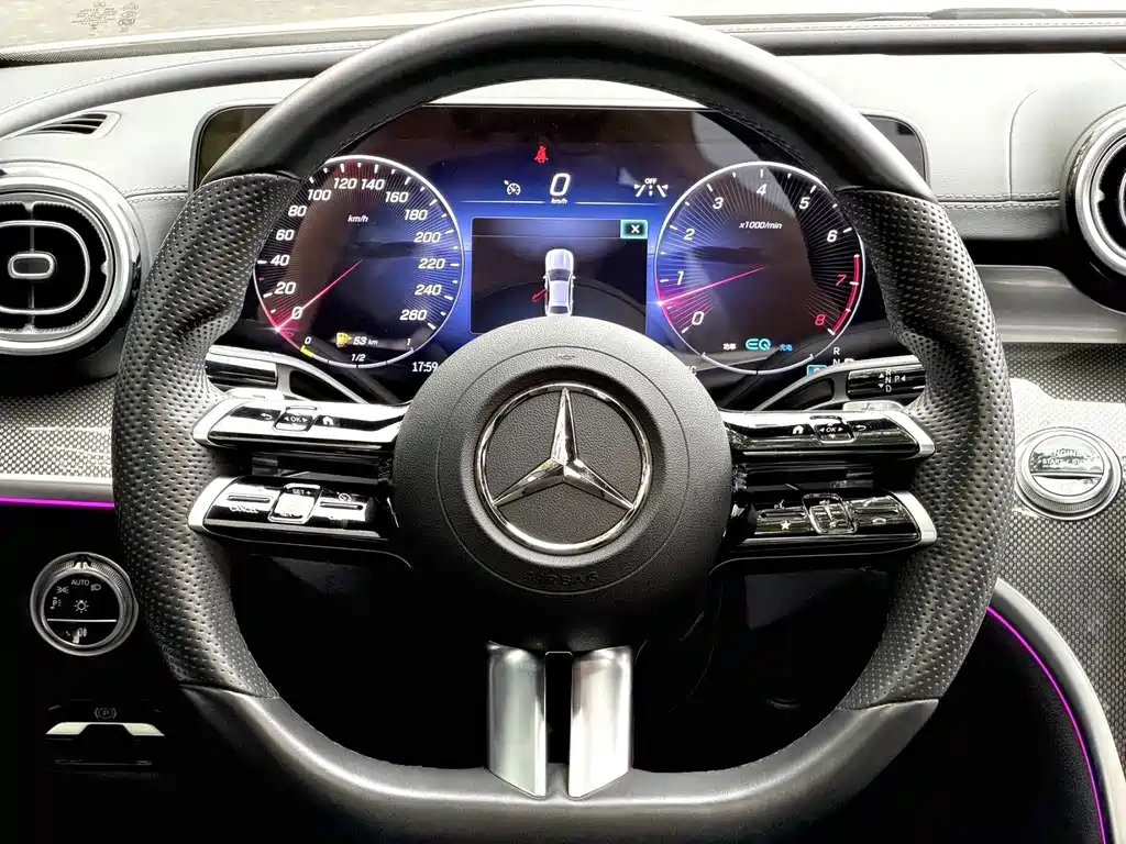 Mercedes-Benz C-Class 2022 — фото 8