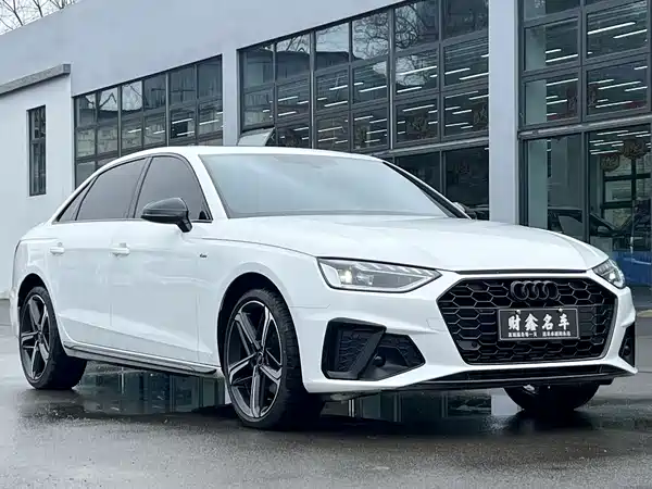 Audi A4L 2025