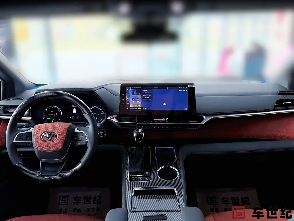 Toyota Granvia — фото 8