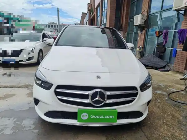 Mercedes-Benz B-Class 2021