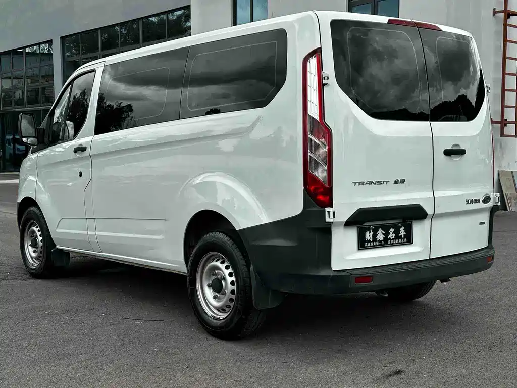 Ford Transit 2023 — фото 11
