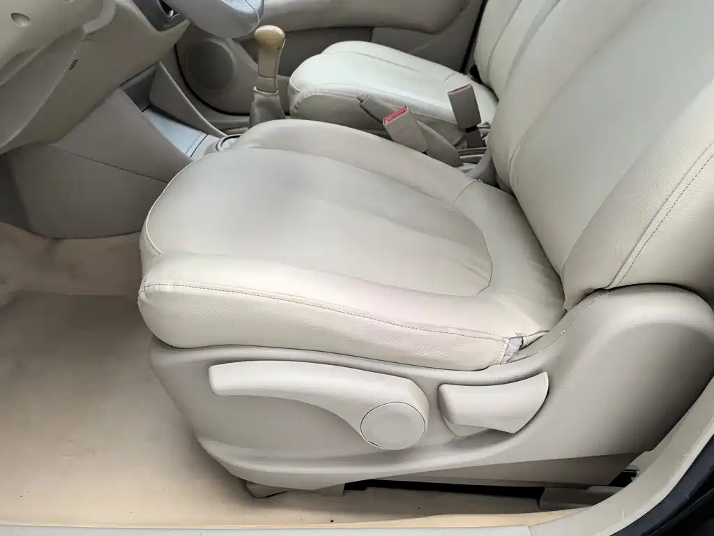 Nissan Sylphy 2014 — фото 20