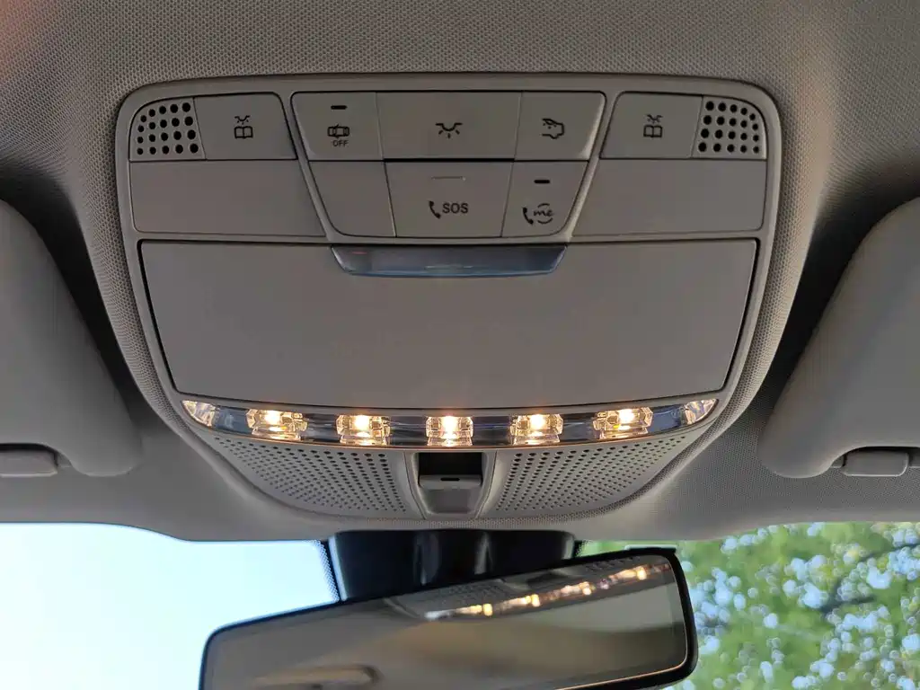 Mercedes-Benz E-Class 2021 — фото 15