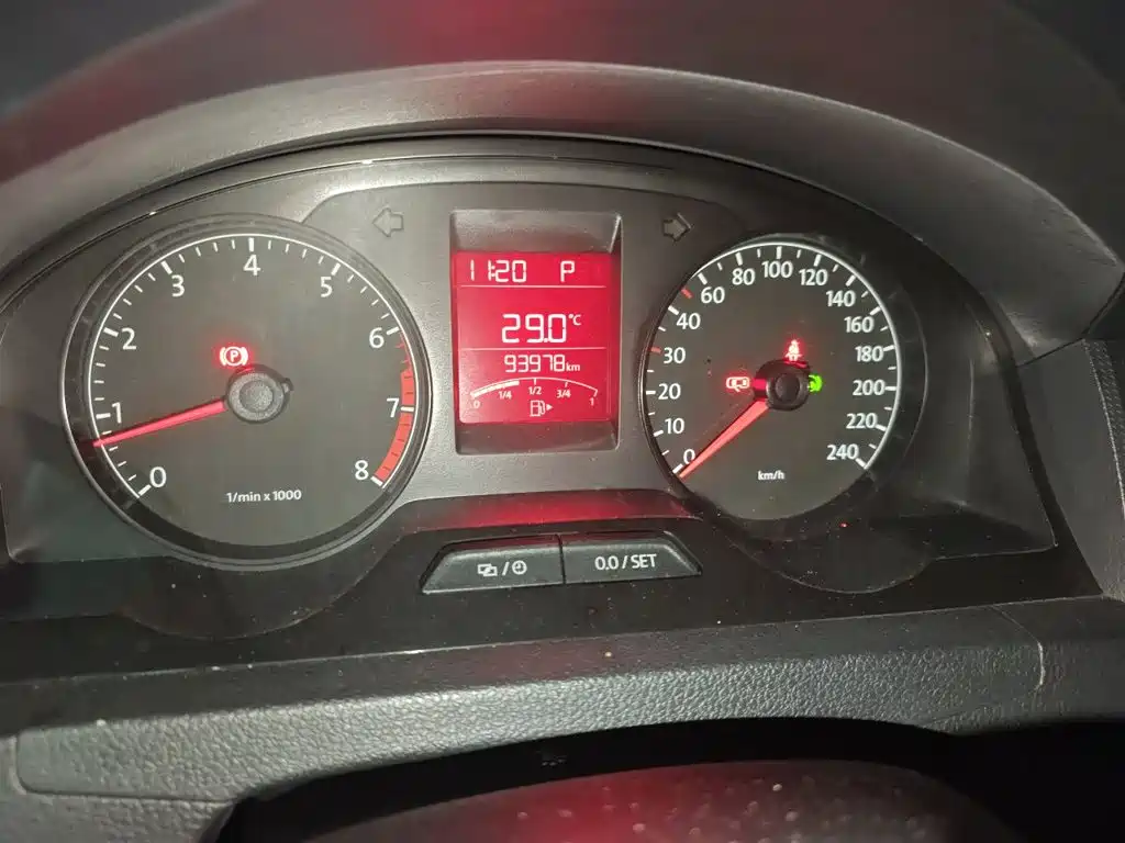 Volkswagen Santana 2015 — фото 5