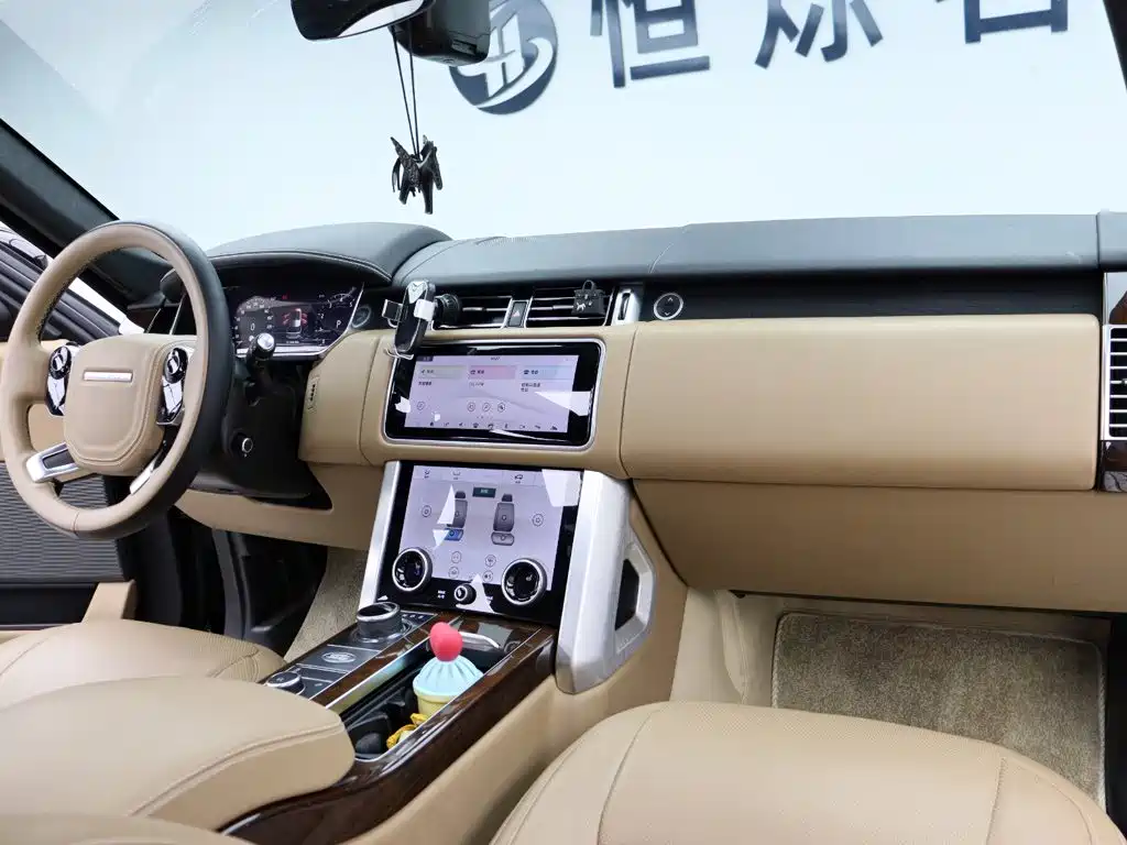 Land Rover Range Rover 2021 — фото 19