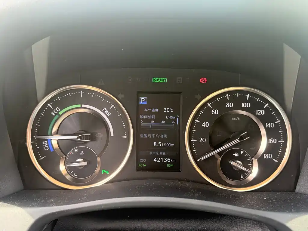 Toyota Alphard 2019 — фото 19