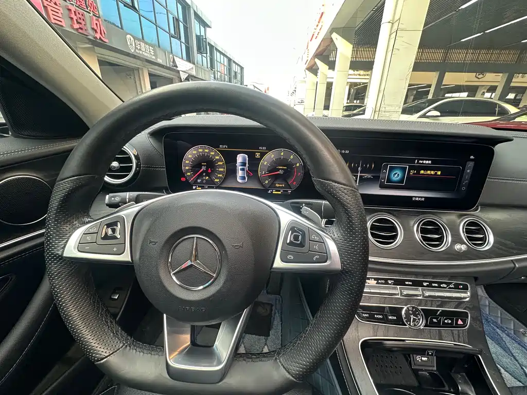 Mercedes-Benz E-Class 2018 — фото 14