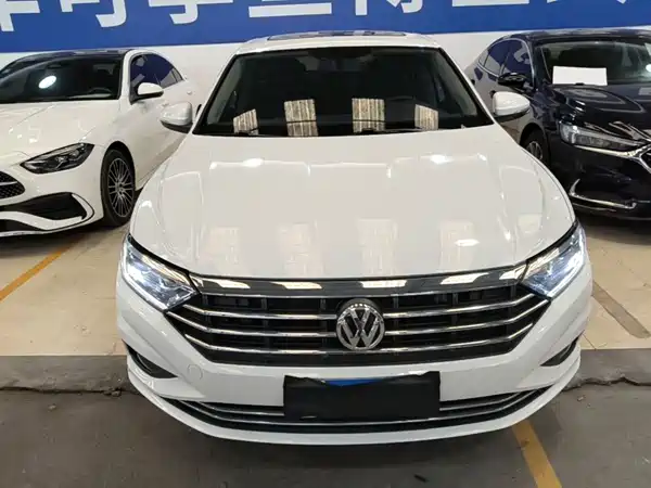 Volkswagen Sagitar 2022
