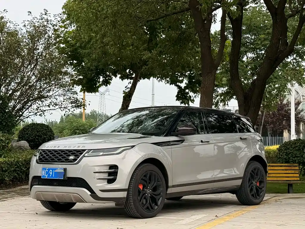 Land Rover Range Rover Evoque 2022 — фото 1
