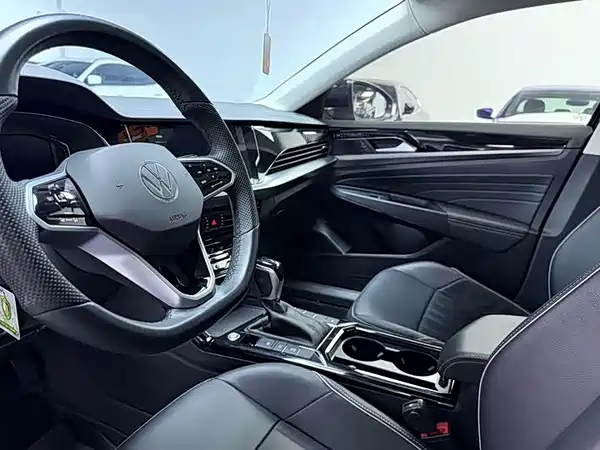 Volkswagen Passat 2024