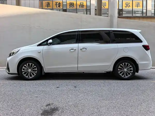 Buick GL8 2023