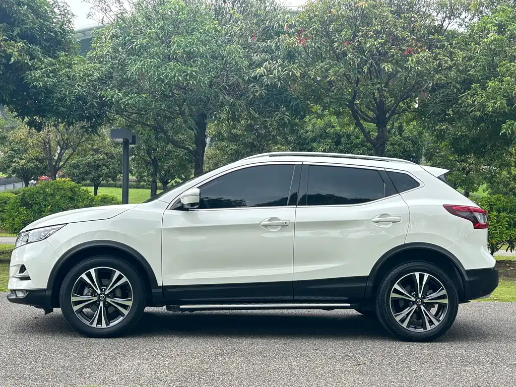 Nissan Qashqai 2023 — фото 8