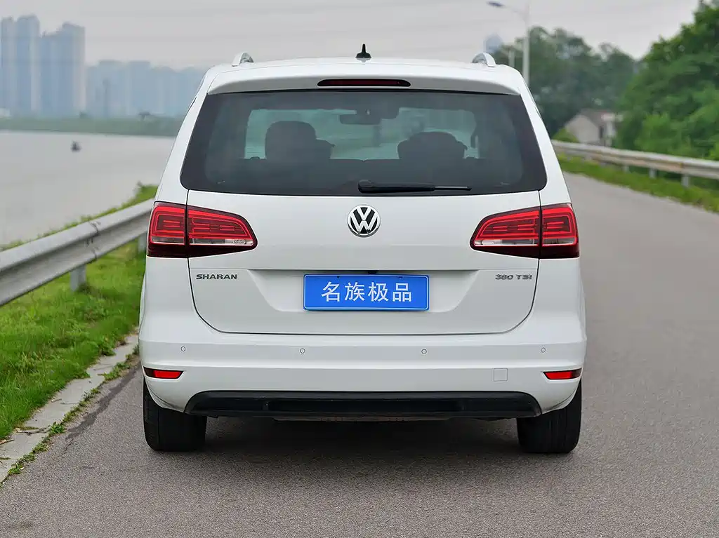 Volkswagen Sharan 2019 — фото 7