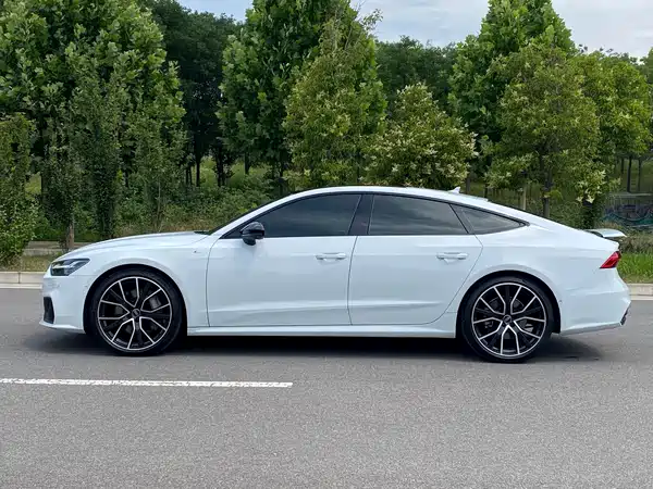 Audi A7 2023