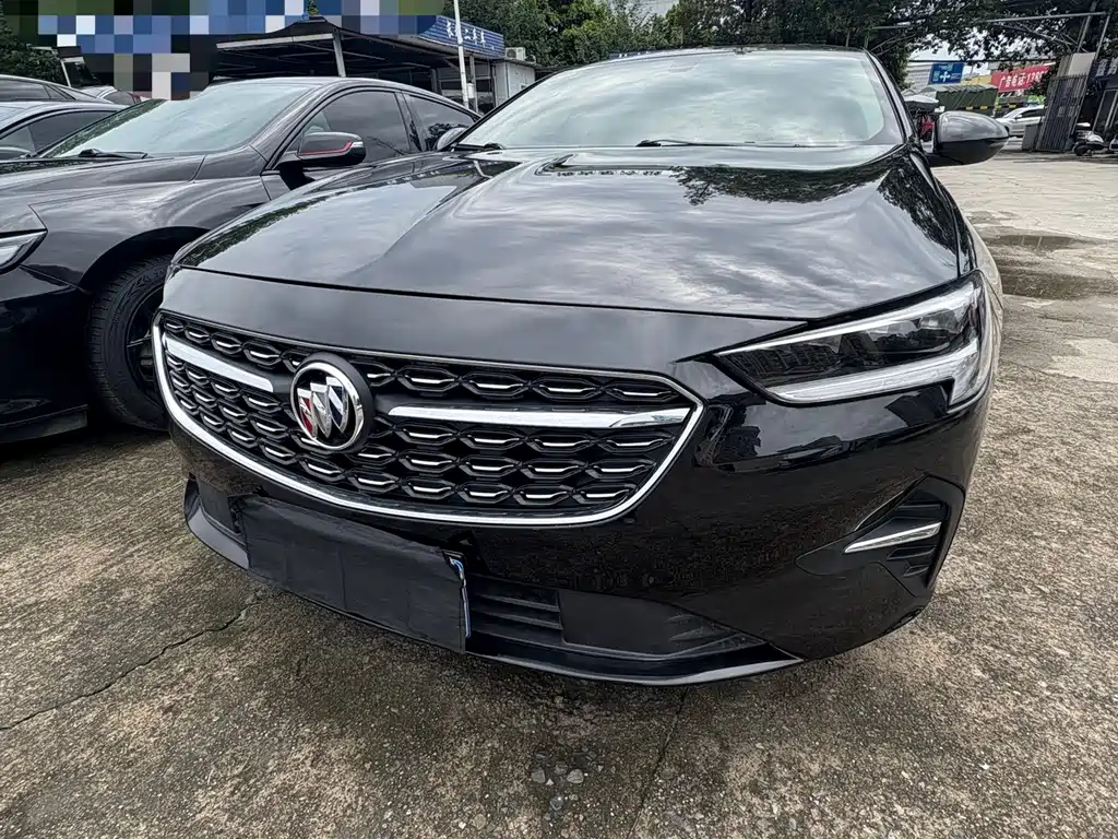 Buick Regal 2022 — фото 1