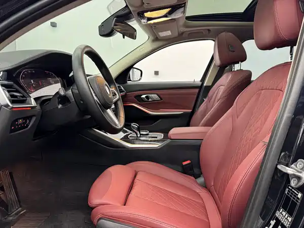 BMW 3 Series 2021