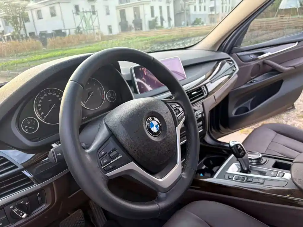 BMW X5 2014 — фото 8