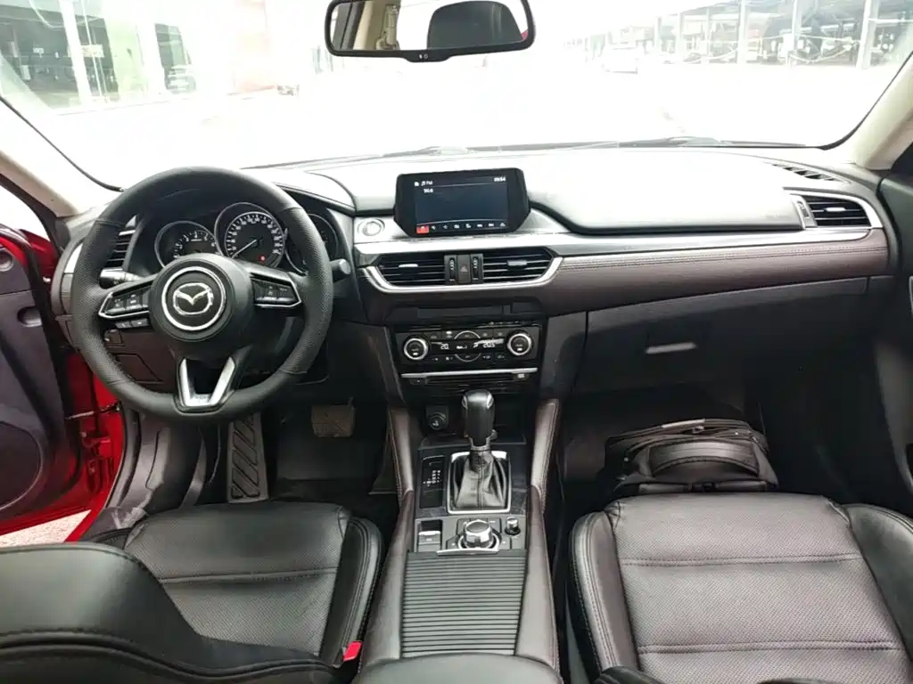 Mazda Atenza 2018 — фото 10