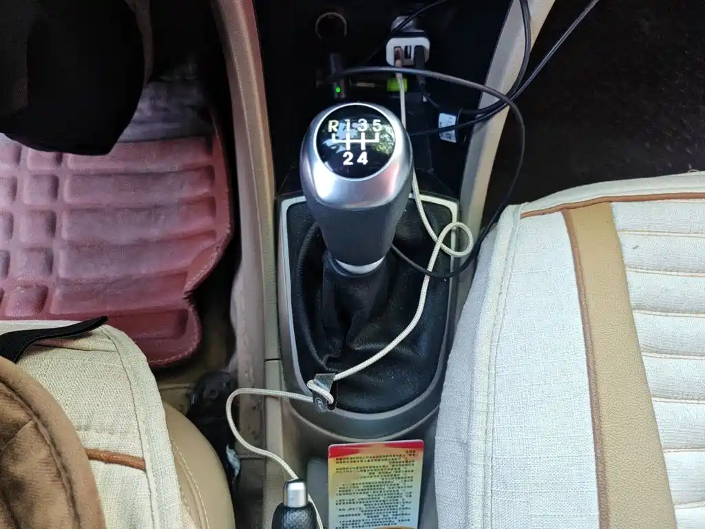 Hyundai Verna 2015 — фото 7
