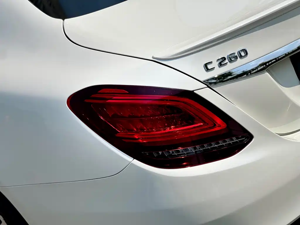 Mercedes-Benz C-Class 2019 — фото 17