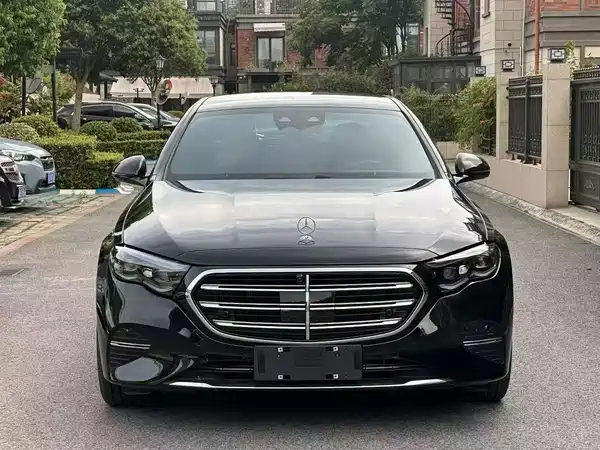 Mercedes-Benz E-Class 2024