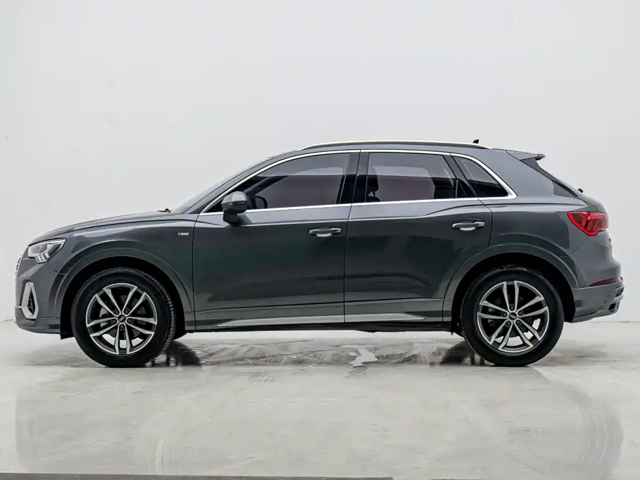 Audi Q3 2021 — фото 19