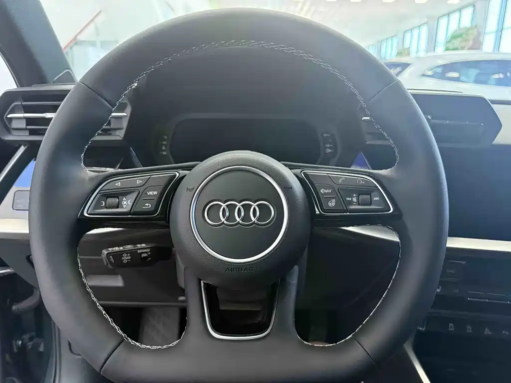 Audi A3 2024 — фото 16