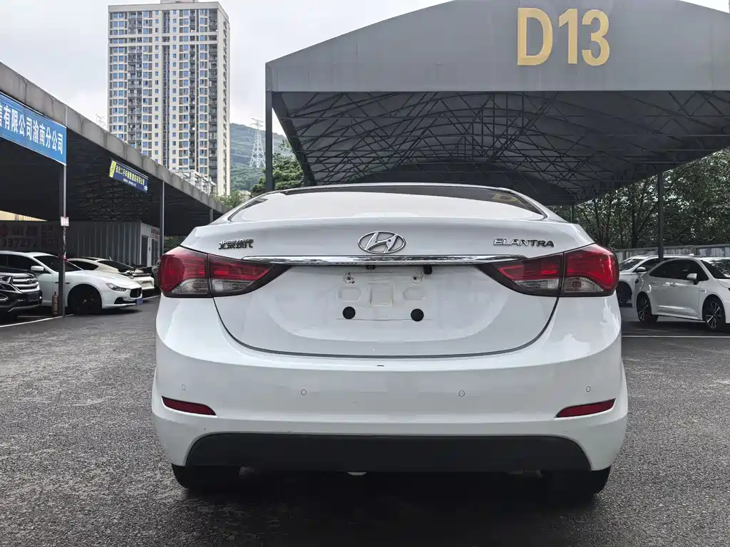 Hyundai Elantra Langdong 2017 — фото 5