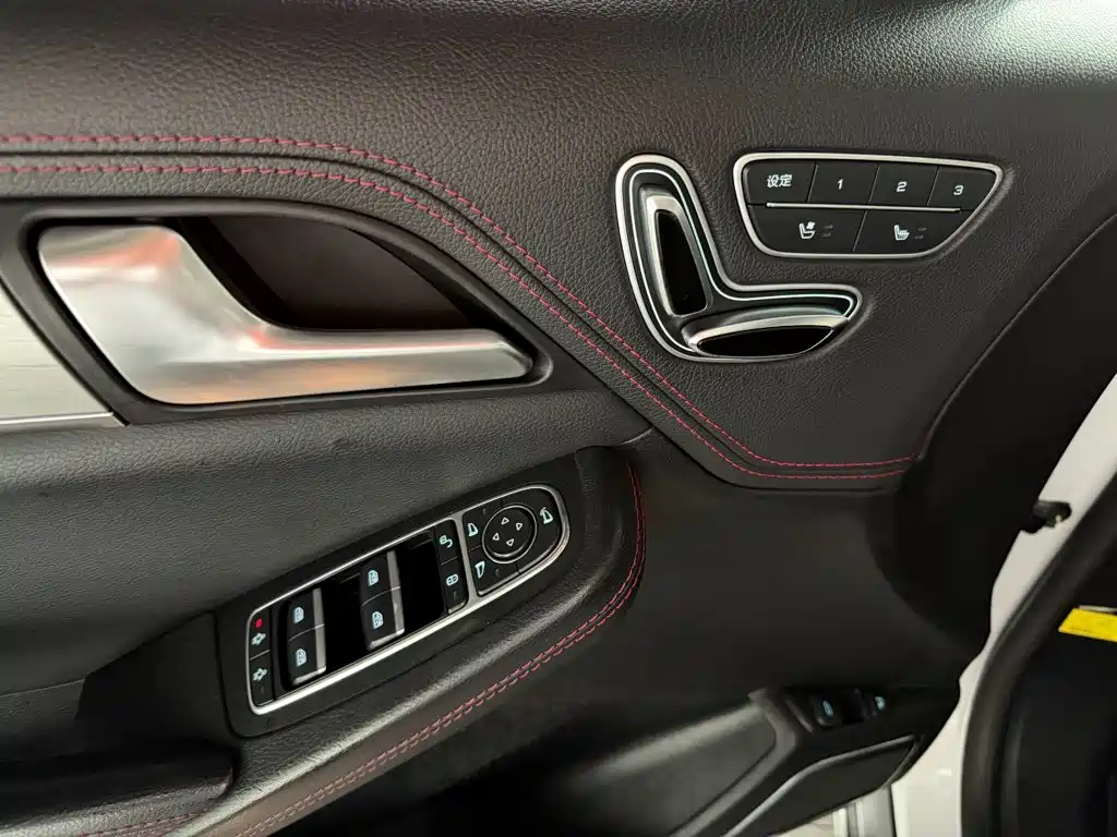 BYD Tang New Energy 2019 — фото 11