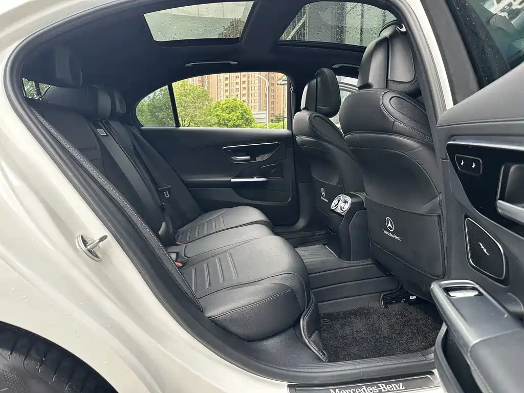 Mercedes-Benz C-Class 2022 — фото 15