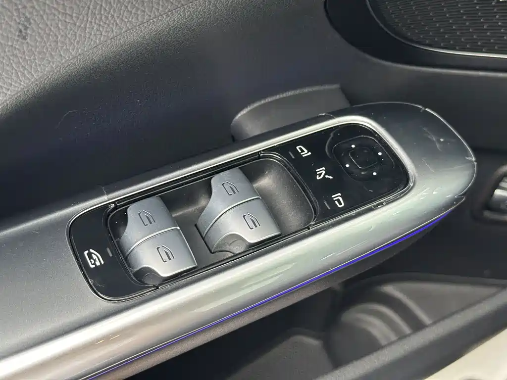 Mercedes-Benz C-Class 2022 — фото 20