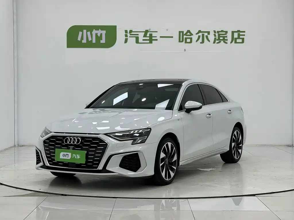Audi A3 2023 — фото 1