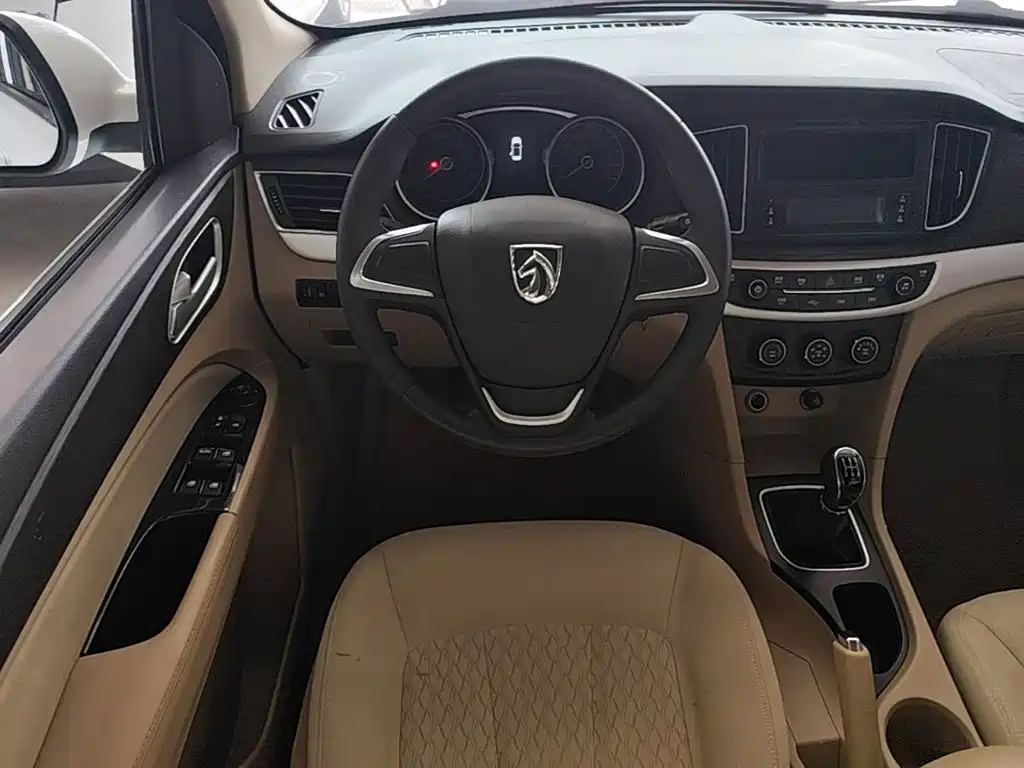 Baojun 730 2016