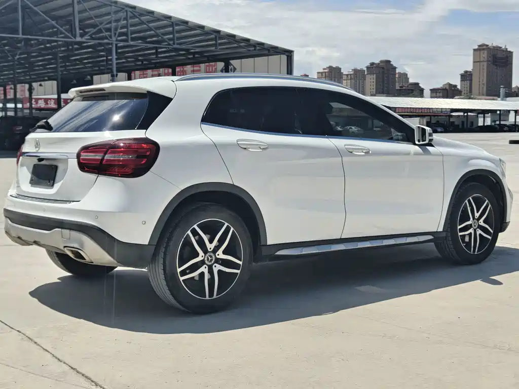 Mercedes-Benz GLA 2017 — фото 9