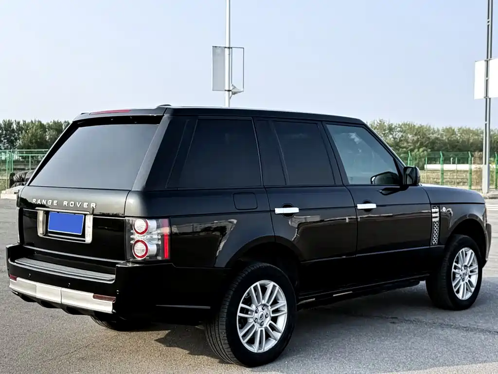 Land Rover Range Rover 2010 — фото 7
