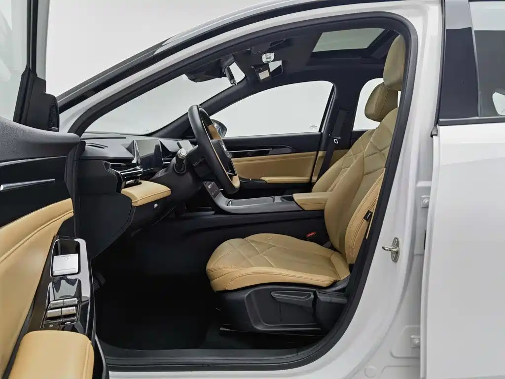 Geely Galaxy L6 2024 — фото 10