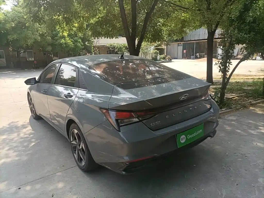 Hyundai Elantra 2021
