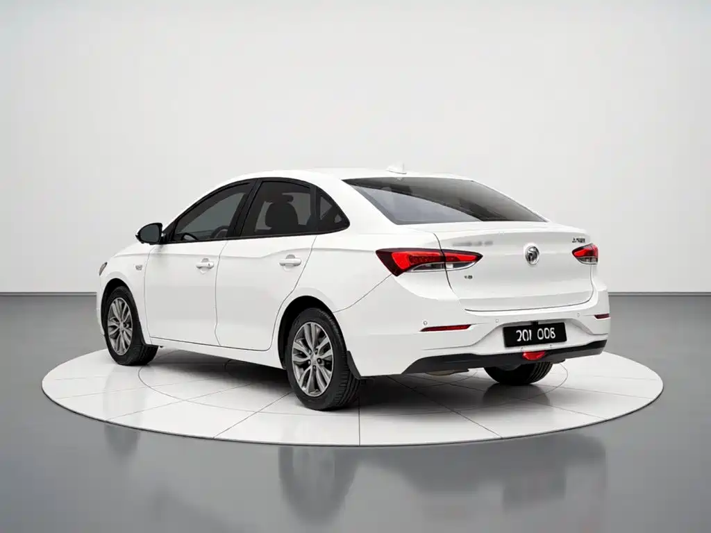 Buick Excelle 2018 — фото 24