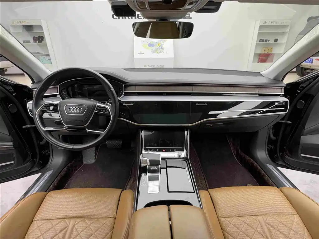Audi A8 2023 — фото 12