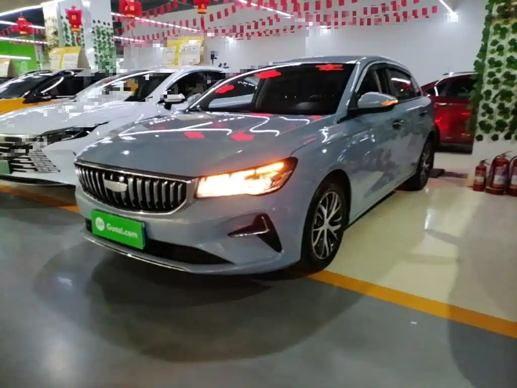 Geely Emgrand 2024