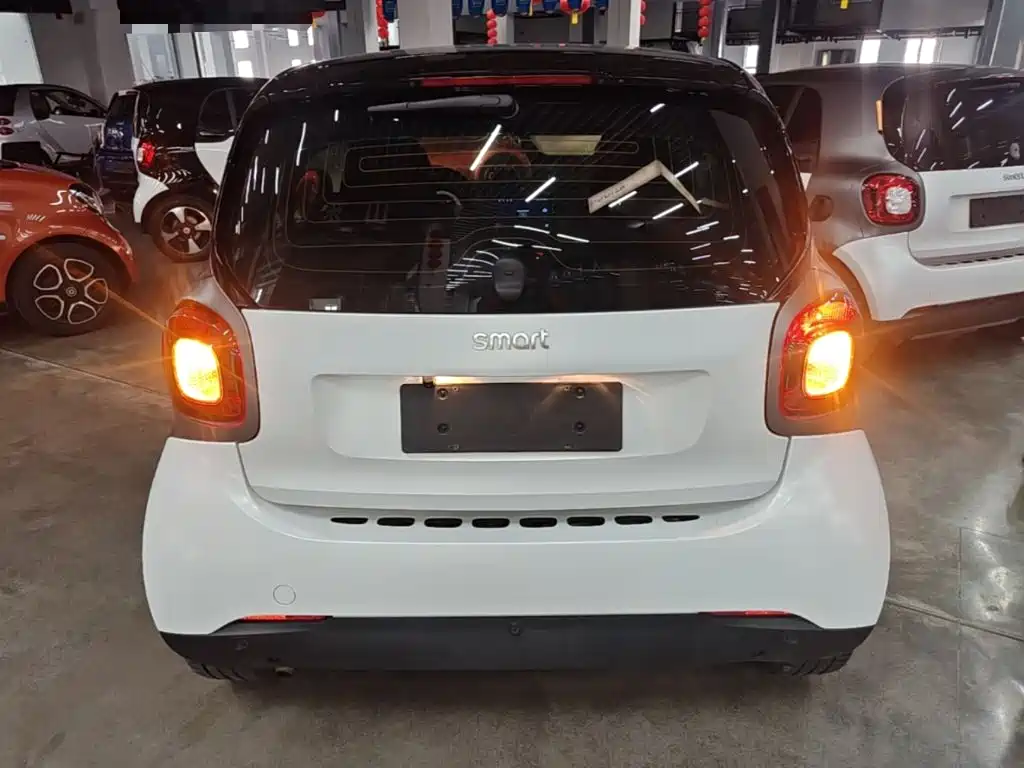 smart fortwo 2019 — фото 6