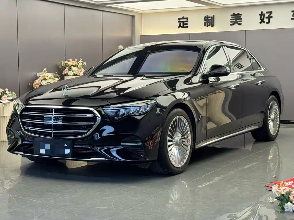 Mercedes-Benz E-Class 2024
