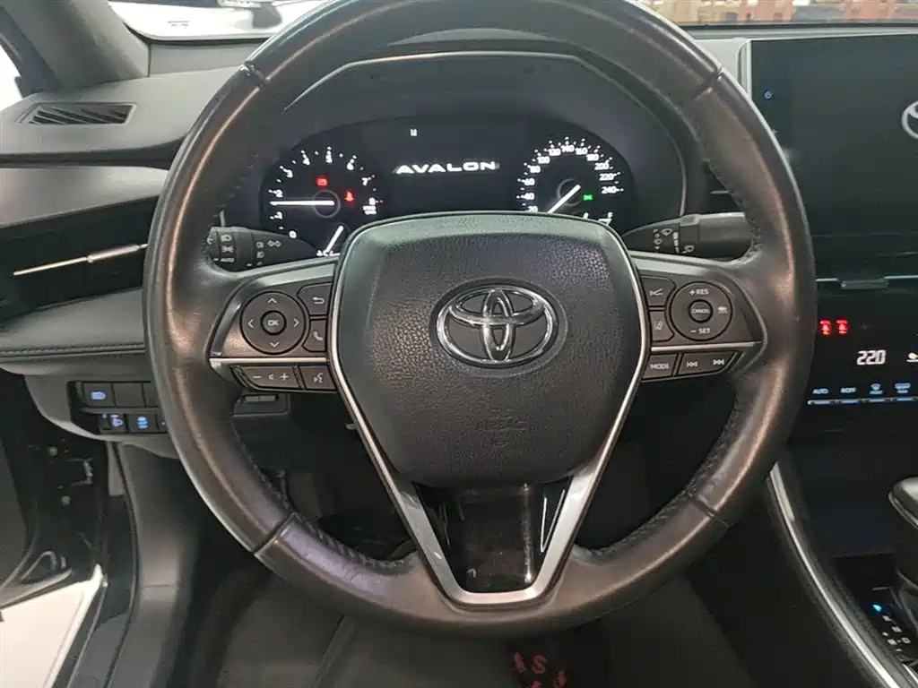 Toyota Avalon 2023 — фото 11
