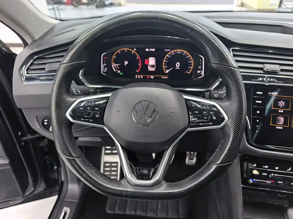 Volkswagen Tiguan X 2021 — фото 7