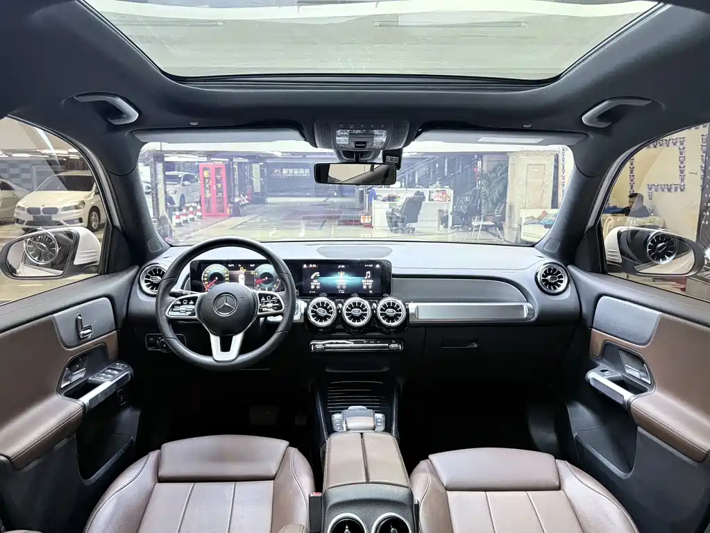 Mercedes-Benz GLB 2021 — фото 16