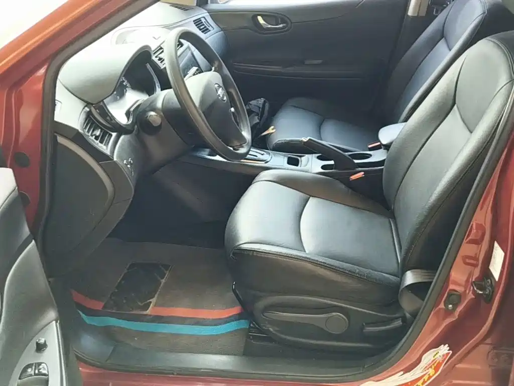 Nissan Tiida 2015 — фото 15