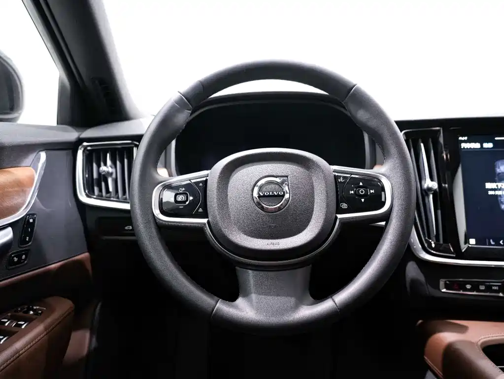 Volvo S90 2023 — фото 24
