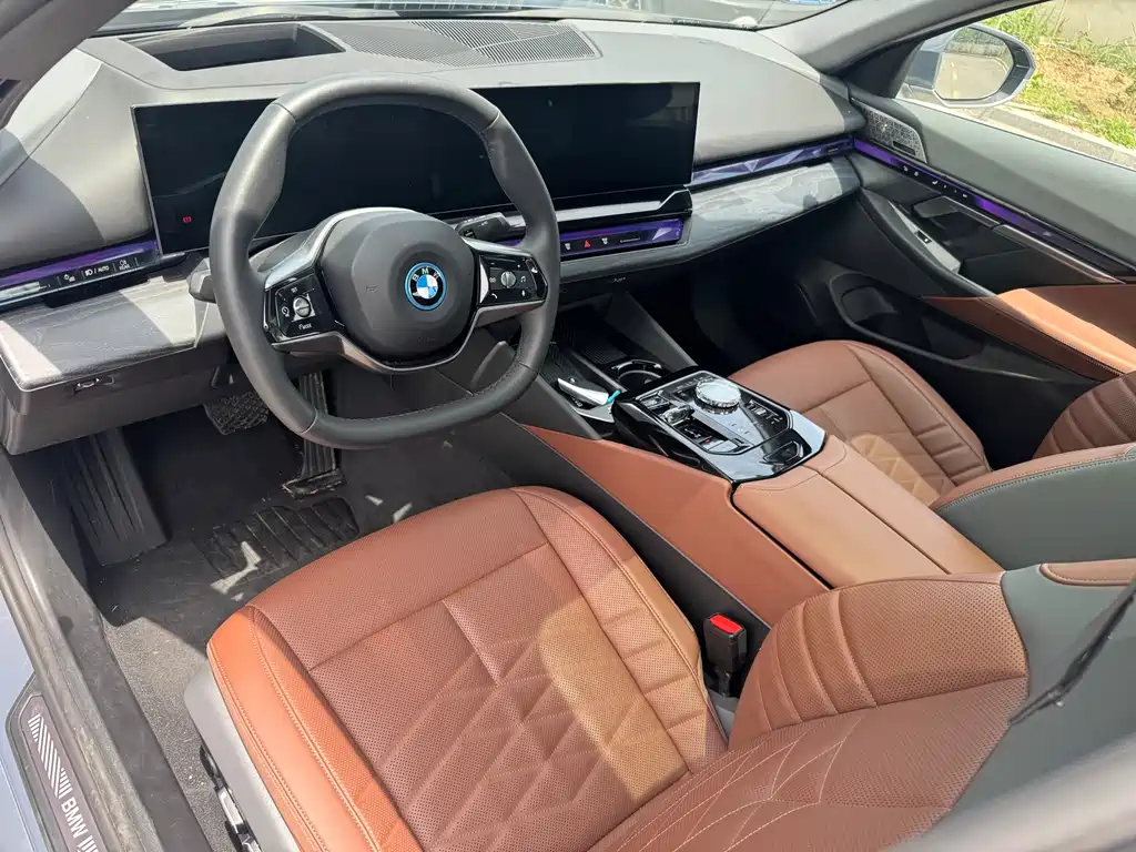 BMW i5 — фото 6